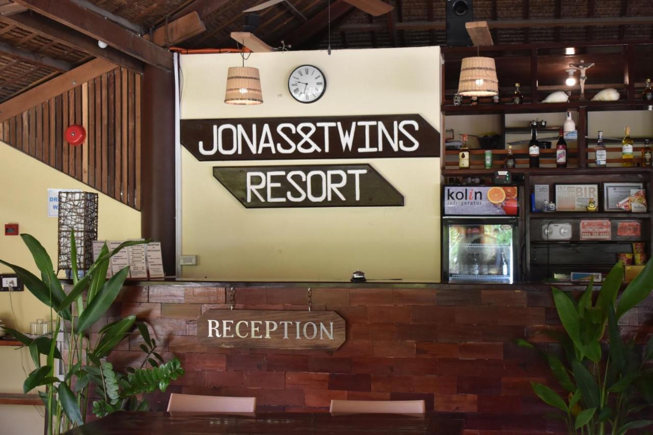 Jonas And Twins Resort General Luna  Eksteriør billede